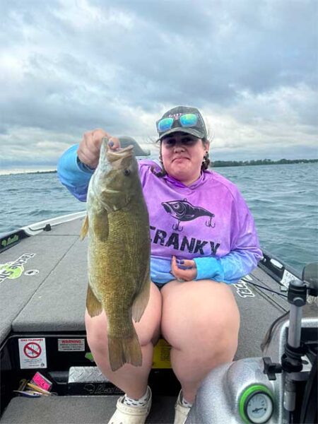 Lady big smallmouth bass img1119
