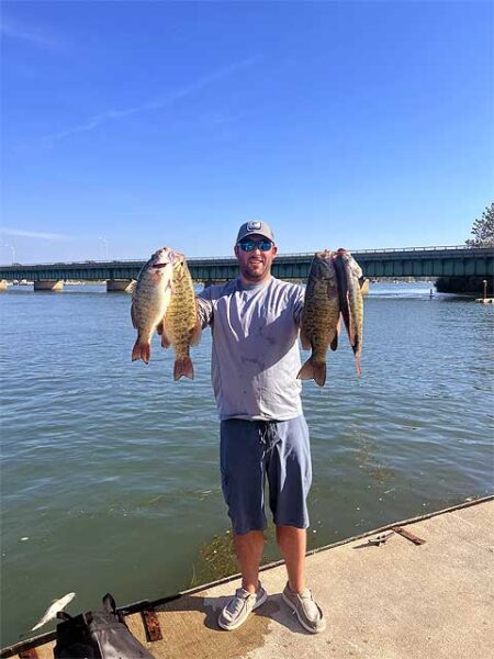 Tyler 4 big smallmouth bass img5786